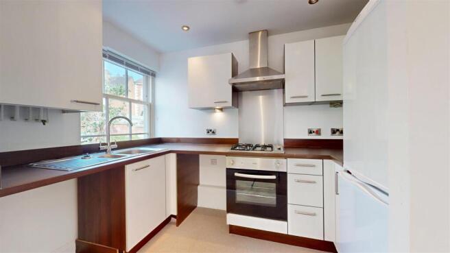 St Julians Mews 28 Kitchen.jpg