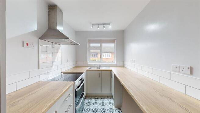 Bromley Road 29 Kitchen.jpg