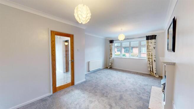 Bromley Road 29 Living Dining Room.jpg