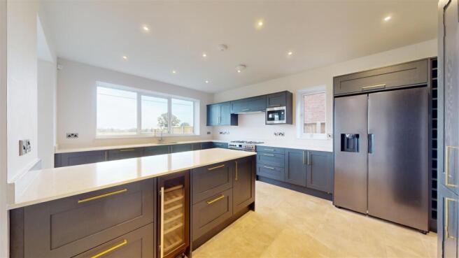 King Edwards Fields 3 Kitchen.jpg