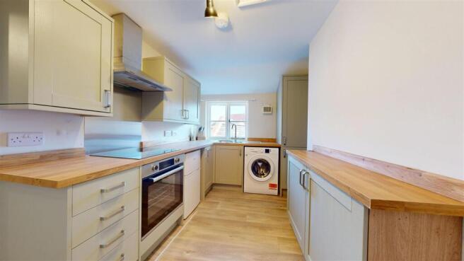 Market Street 4-5 Flat 6 Kitchen 2.jpg