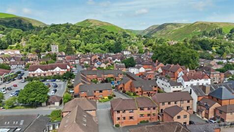St. Dunstan Close, Church Stretton