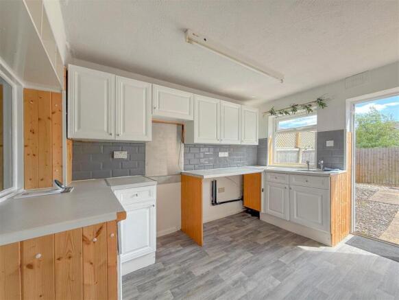 Crowmere Road 63 Kitchen.jpg