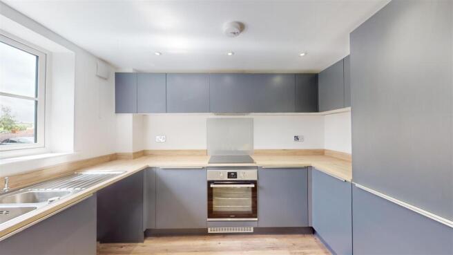 Drapers Rise 28 Kitchen.jpg