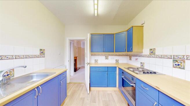 Riverside Close 7 Kitchen 2.jpg