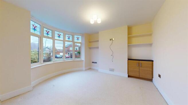 Wellmead Road 5 Living Room 1.jpg