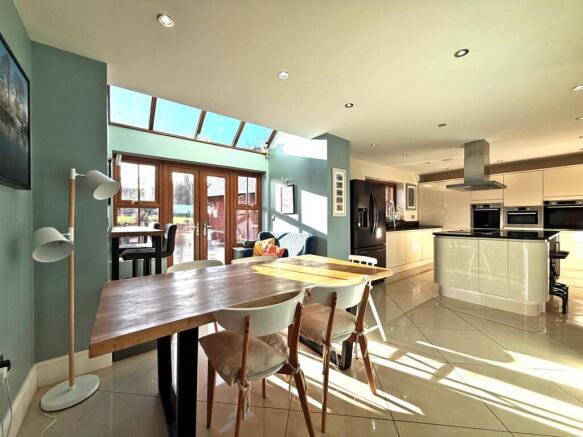 thumbnail_image5 (4).jpg