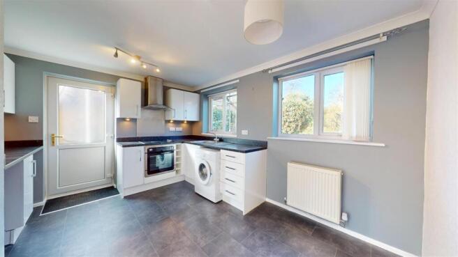 Sunnybank Road 35 Kitchen.jpg