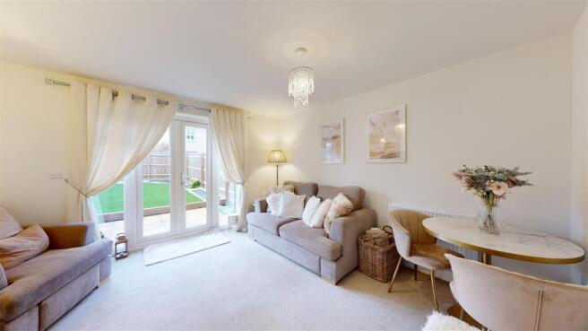 Gardeners Place 105 Living Room with Dining Area.j