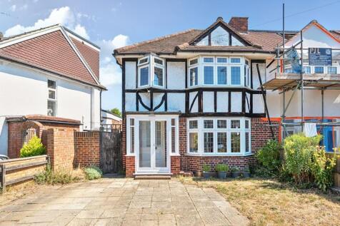 Barnfield Avenue, Kingston Upon Thames, KT2