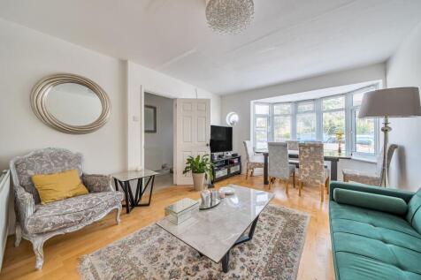 Lock Road, Richmond, TW10