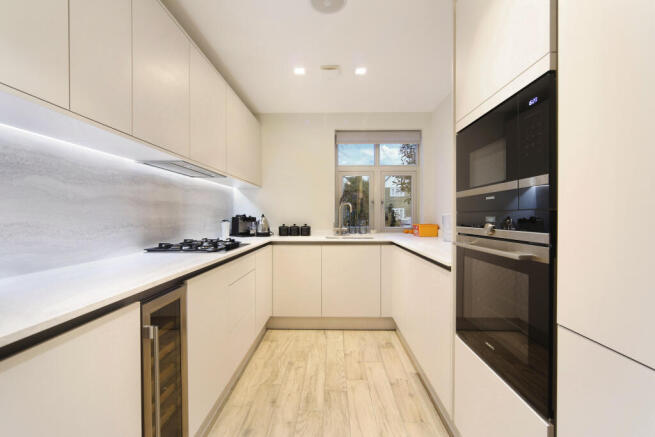 Ph3_1943307-copy2_ed