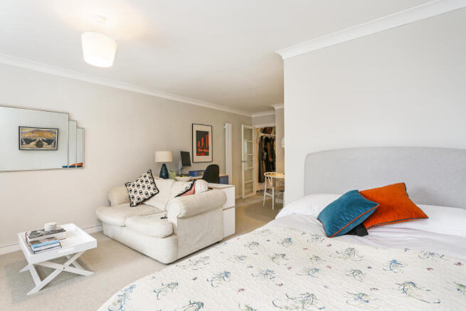 Flat 7, Carrara Whar