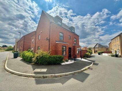 Courtenay Croft, Eagle Farm South, Milton Keynes, MK17