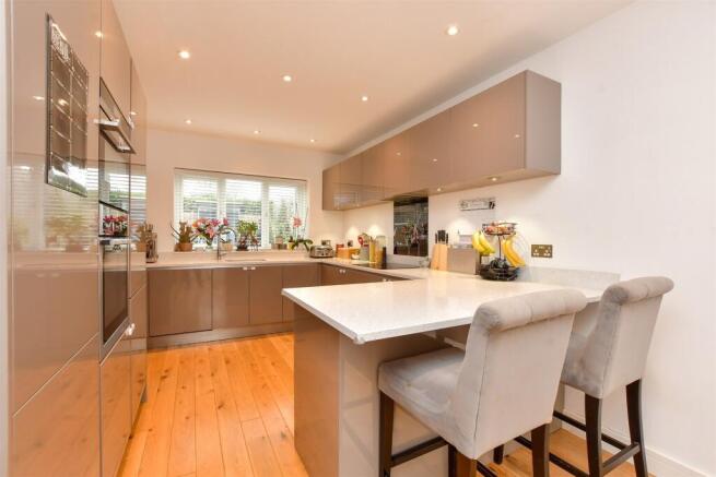 Kitchen / Breakfast Room