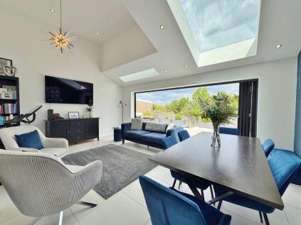 Hilltop Crescent, Drayton