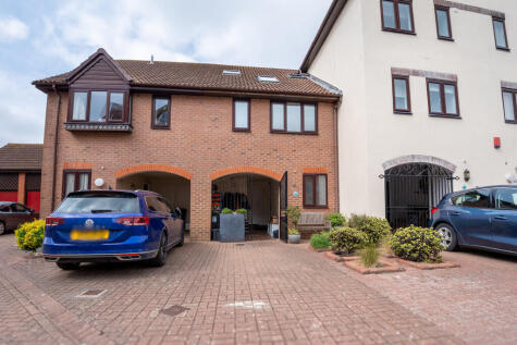 Sennen Place, Port Solent