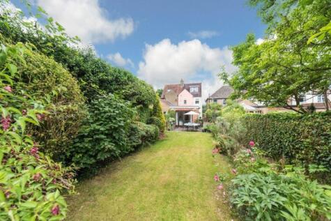 Tower Hill, Chipperfield, WD4