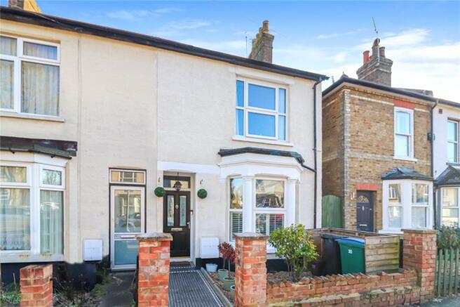 3 bedroom end of terrace house  for sale Watford