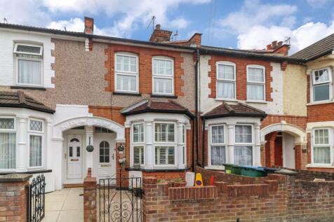 Belgrave Avenue, Watford, WD18