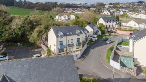 10 Rocky Park, Pembroke