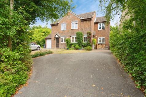 Saunders Close, UCKFIELD, East Sussex, TN22
