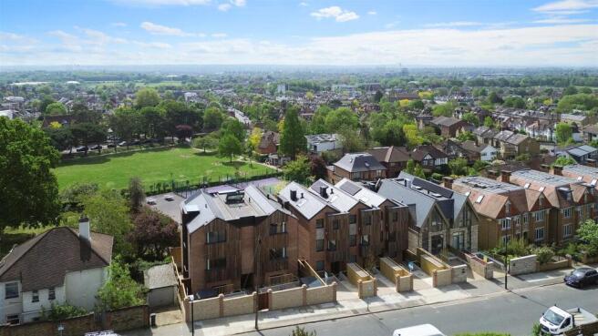 COTTENHAM PARK ROAD, 37, 2 DRONE (2).jpg