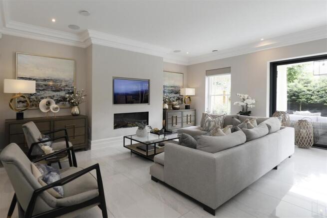 Cottenham Pk Rd 121 - Sitt detail.jpg