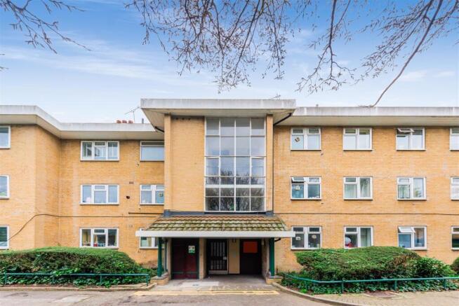 SMITHWOOD CLOSE, 15-1.jpg