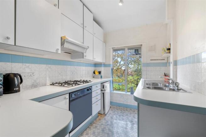 Flat 3 Lansdowne Court,8.jpg