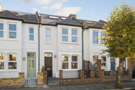 Aston Road, Raynes Park, SW20