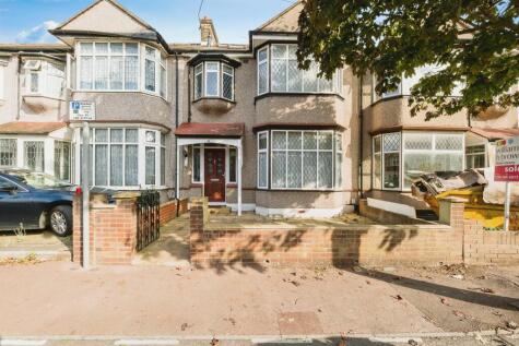 Oulton Crescent, Barking