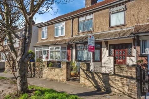 Salisbury Road, Grays