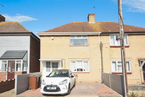 Thorntons Farm Avenue, Romford