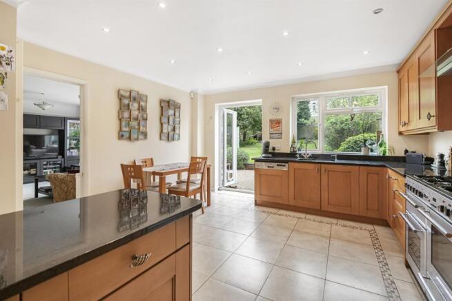 Kitchen/Breakfast Ro