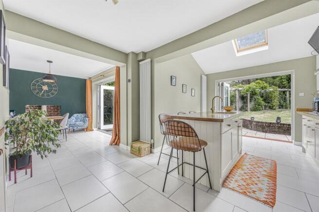 Kitchen/Dining Room