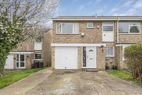 Kingsway, Caversham Park, Reading