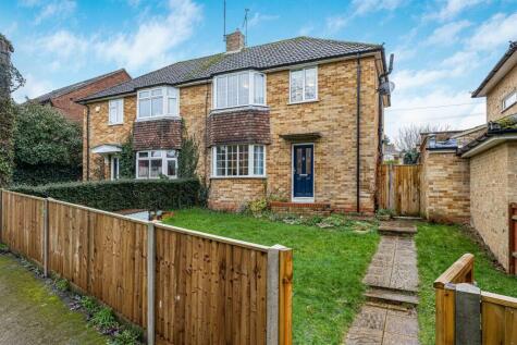 Stuart Close, Emmer Green, Reading