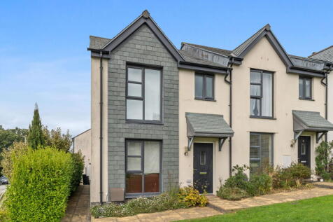 Summer Field Walk, Wadebridge PL27