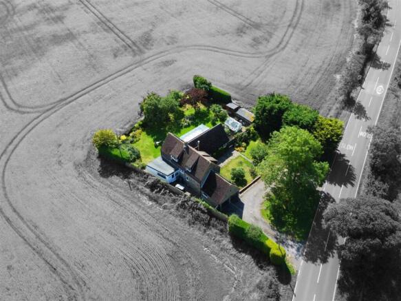 Primrose Cottage, Fenton Road, Warboys - Front Aer