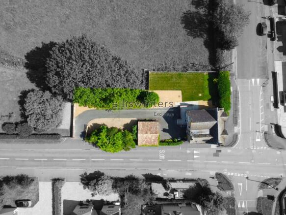 Armes Corner, London Road, St. Ives - Aerial Highl