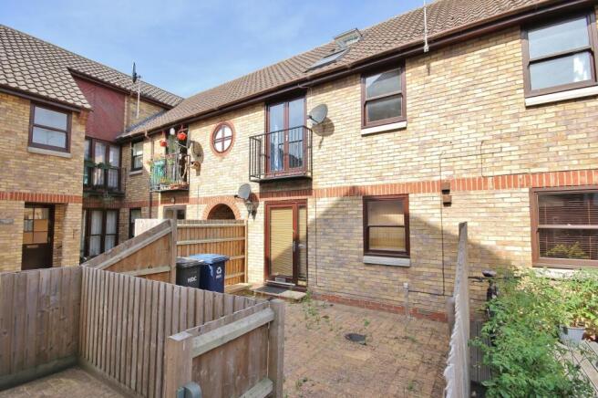 8a Woolpack Lane, St Ives, front