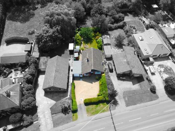 5 St. Ives Road, Somersham - Front Aerial Highligh