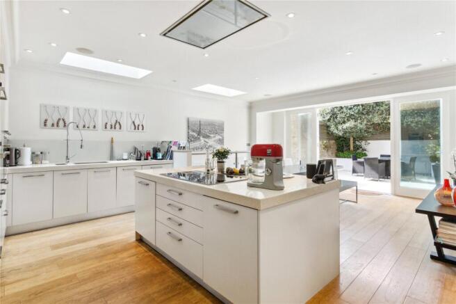 Kitchen/Dining
