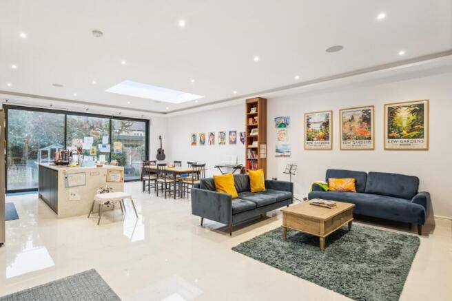 Dining/family Room