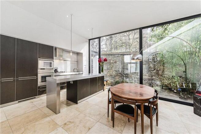 Kitchen/Dining Area