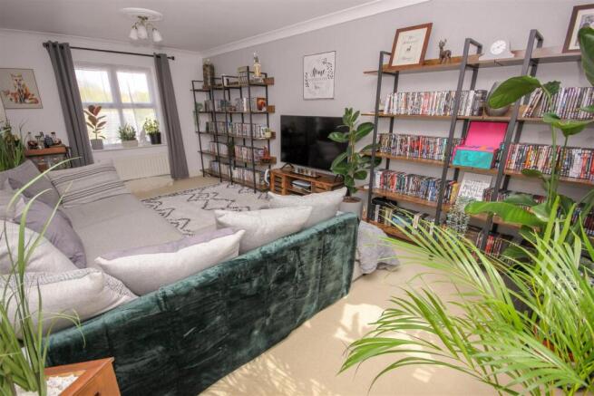 Lounge...jpg