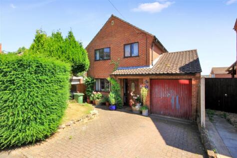 Thrift Street, Irchester,