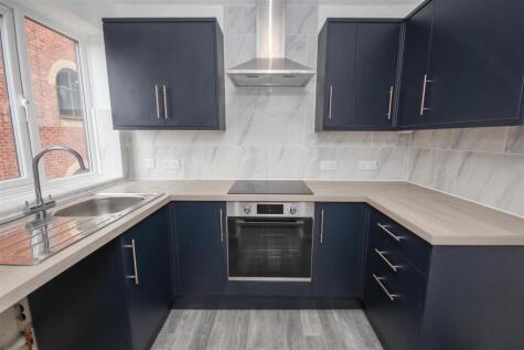 Hamblin Court, Rushden