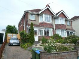 Chessel Avenue, Southampton, SO19 4DY 4 bed detached house - £650,000